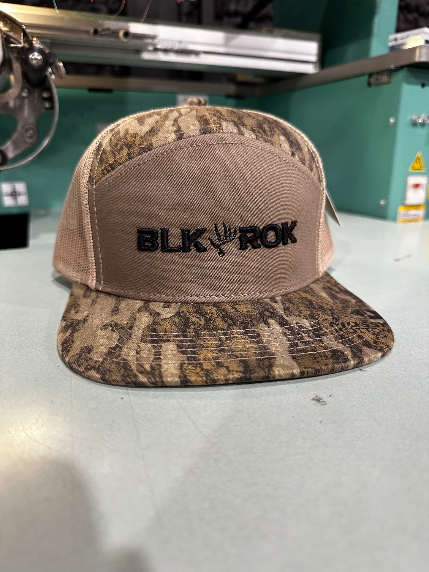 Bottomland 7 Panel BLKROK Logo