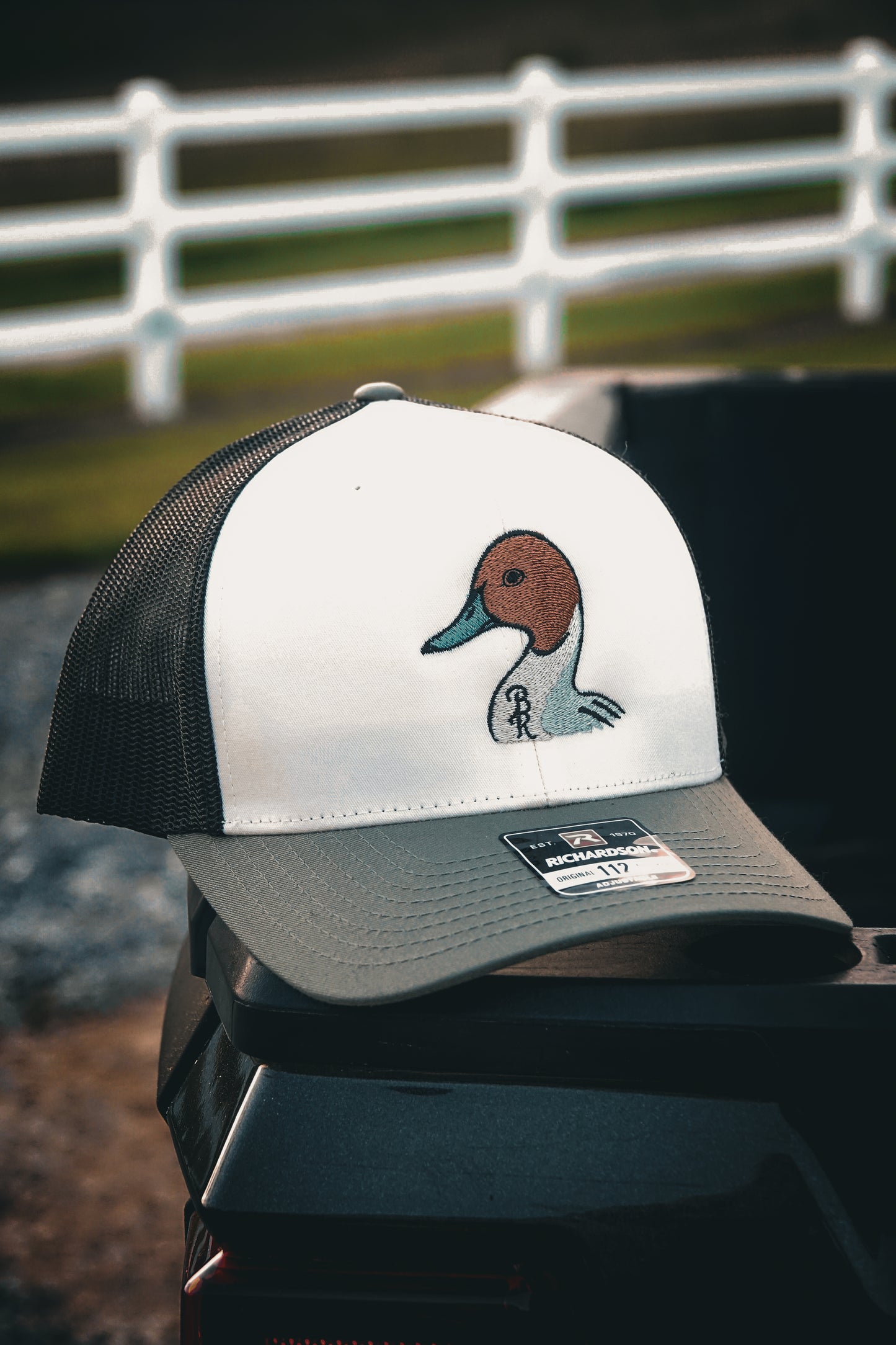 Pintail Cream/Loden/Black 112