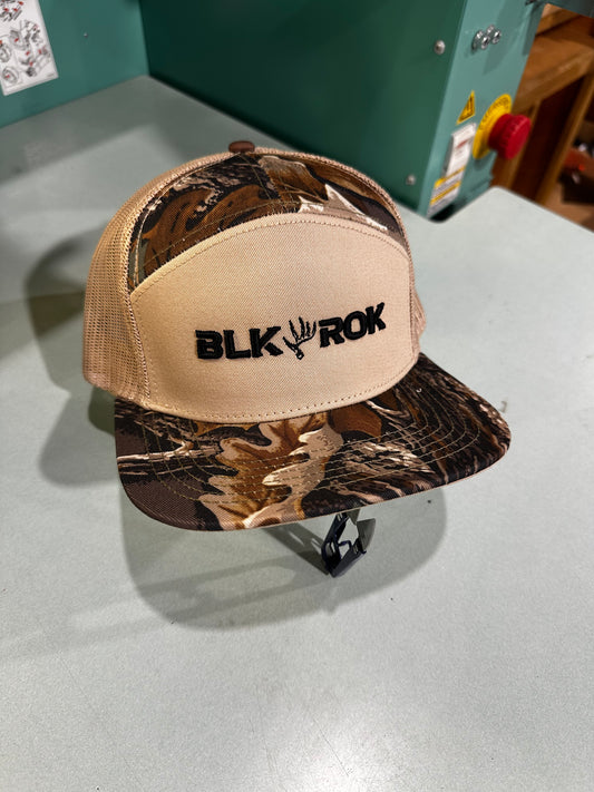 Realtree Advantage 7 Panel BLKROK Logo